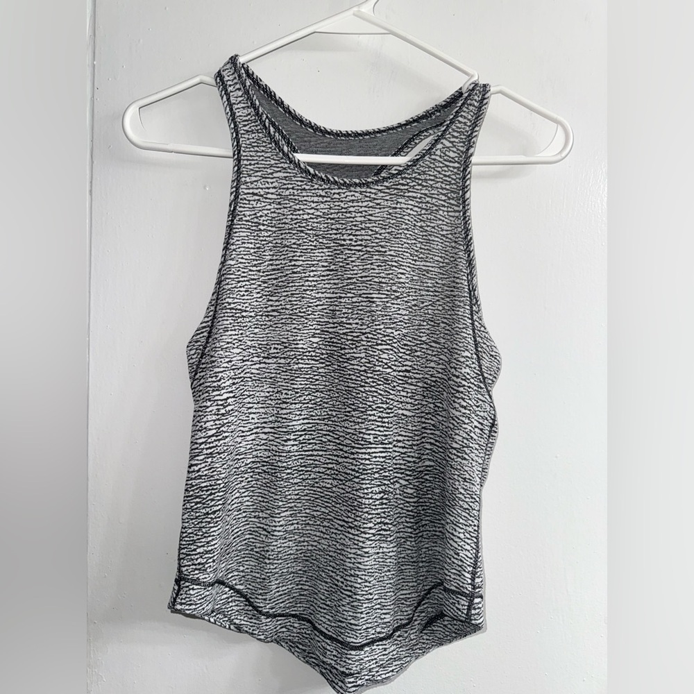 Lululemon Long Distance Tank size 4 - Picture 6 of 9